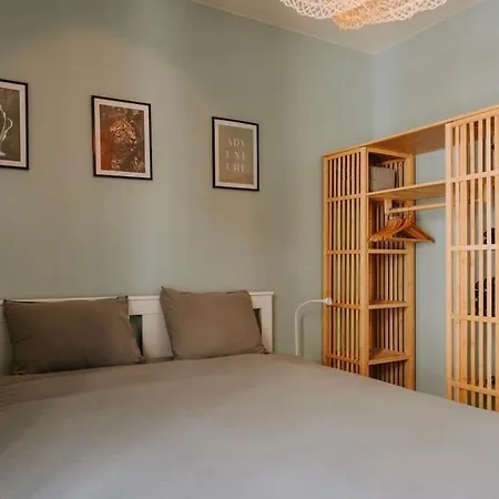 2 Bedroom Apartment&private Parking In Center * Liegi