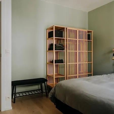 Apartment 2 Bedroom And Private Parking In Center Liege