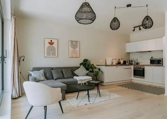 Apartmán 2 Bedroom And Private Parking In Center