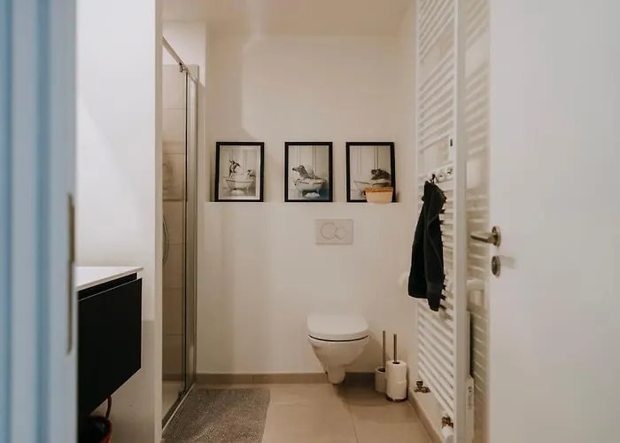 2 Bedroom And Private Parking In Center Apartmán