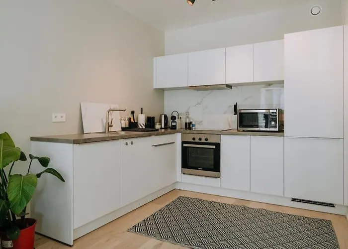 Apartmán 2 Bedroom And Private Parking In Center *